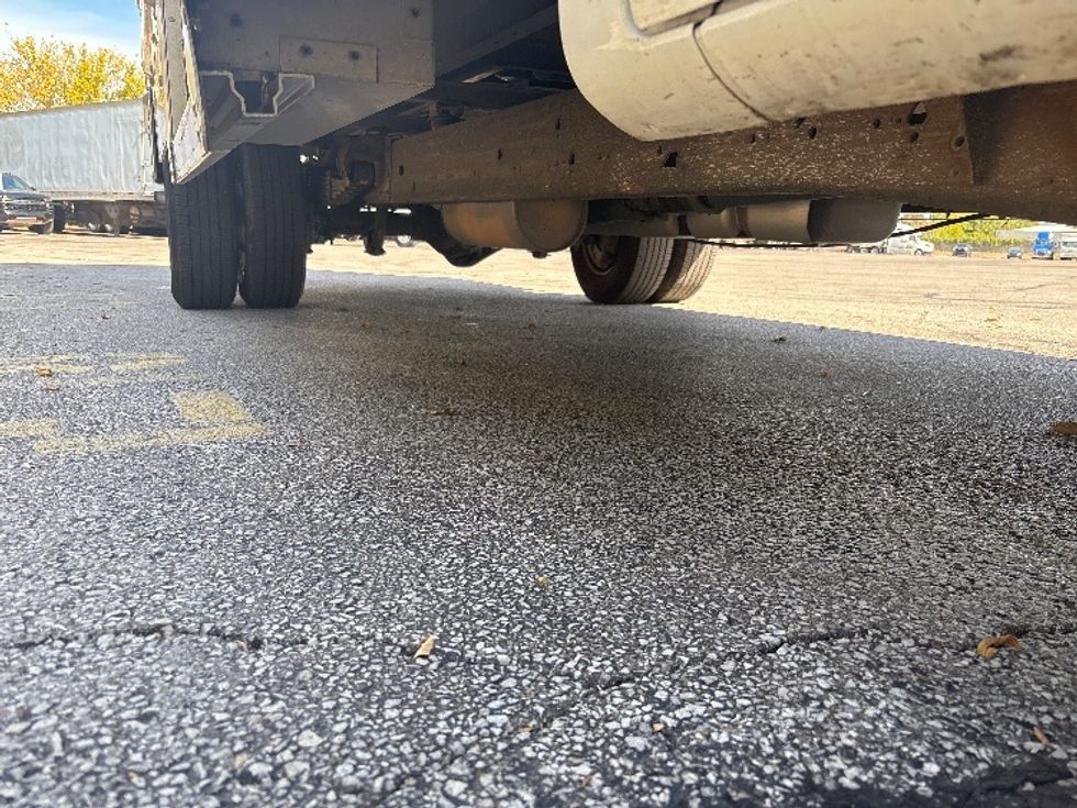 Light Duty Box Truck-Light and Medium Duty Trucks-GMC-2023-Savana G33903-Middlefield-OH-103,017\n\t\tmiles-$ 35,000 - Image 13