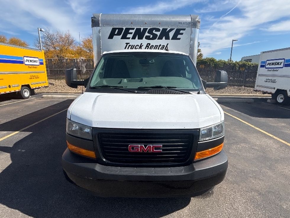 Light Duty Box Truck-Light and Medium Duty Trucks-GMC-2023-Savana G33903-Middlefield-OH-103,017\n\t\tmiles-$ 35,000 - Image 2