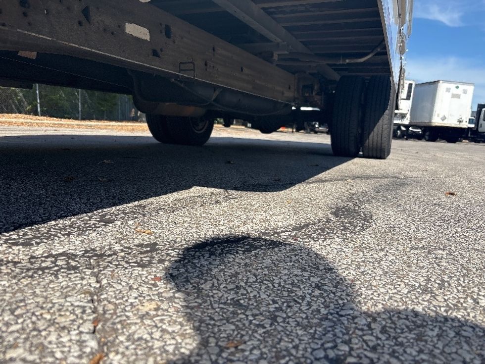 Light Duty Box Truck-Light and Medium Duty Trucks-GMC-2023-Savana G33903-Middlefield-OH-103,017\n\t\tmiles-$ 35,000 - Image 5