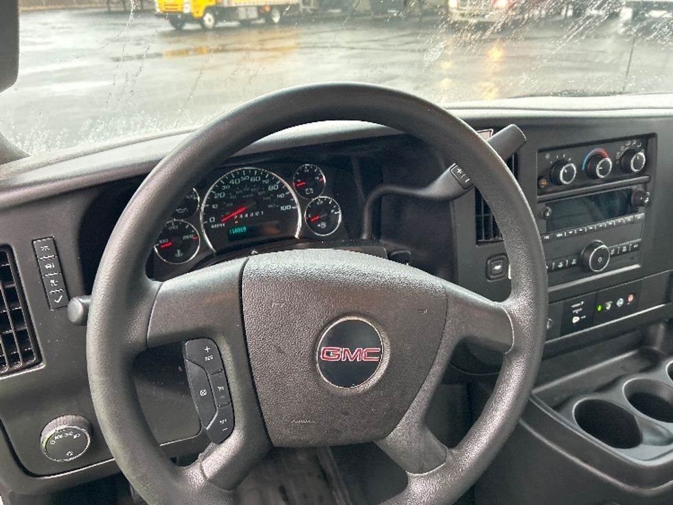 Light Duty Box Truck-Light and Medium Duty Trucks-GMC-2023-Savana G33903-Middlefield-OH-110,318\n\t\tmiles-$ 31,250 - Image 16