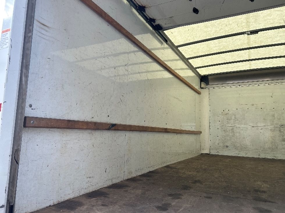 Light Duty Box Truck-Light and Medium Duty Trucks-GMC-2023-Savana G33903-Middlefield-OH-124,100\n\t\tmiles-$ 27,000 - Image 11