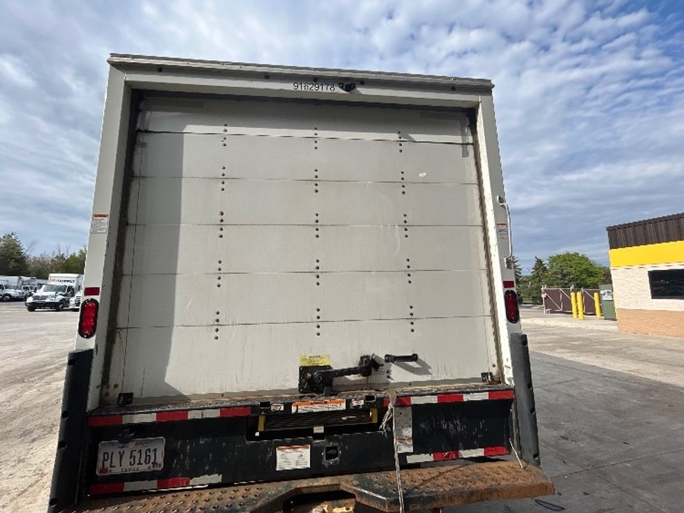 Light Duty Box Truck-Light and Medium Duty Trucks-GMC-2023-Savana G33903-Middlefield-OH-124,100\n\t\tmiles-$ 27,000 - Image 7