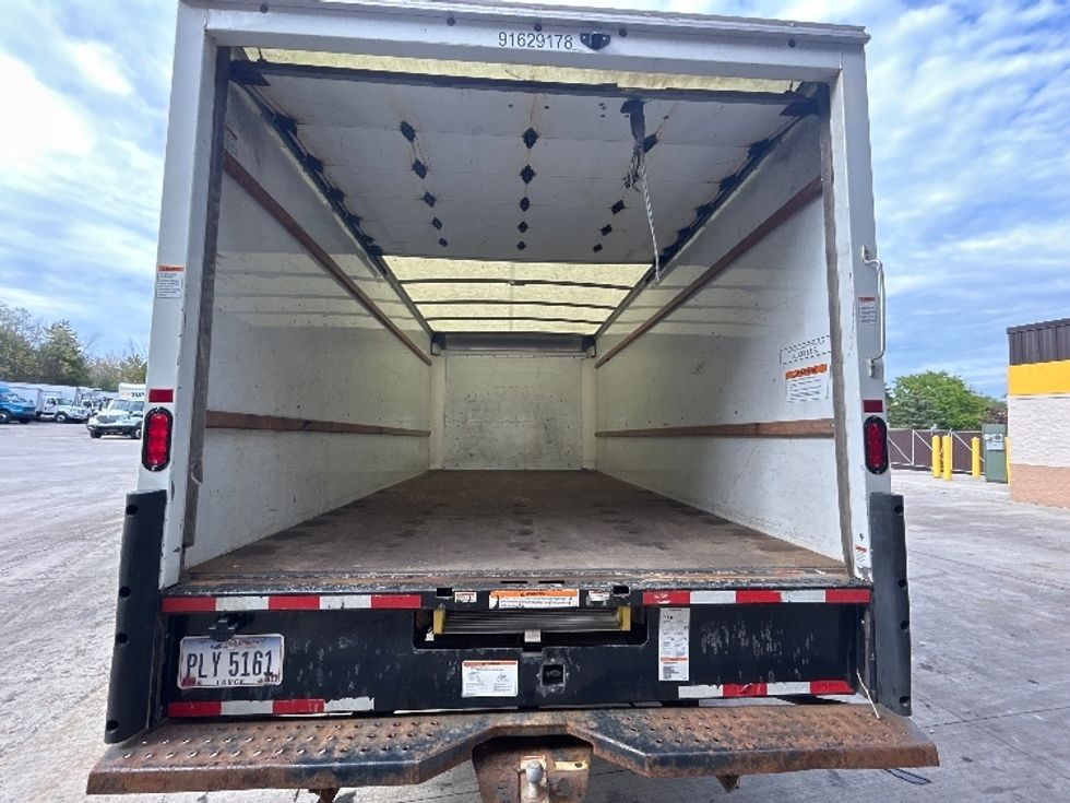 Light Duty Box Truck-Light and Medium Duty Trucks-GMC-2023-Savana G33903-Middlefield-OH-124,100\n\t\tmiles-$ 27,000 - Image 8