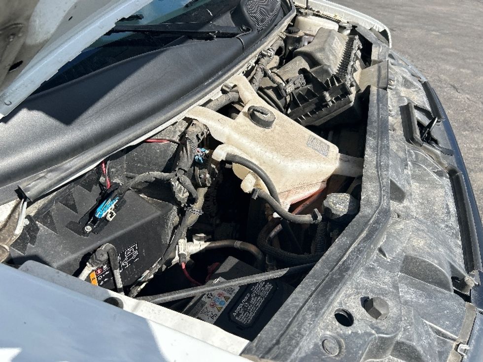 Light Duty Box Truck-Light and Medium Duty Trucks-GMC-2023-Savana G33903-Middlefield-OH-127,073\n\t\tmiles-$ 28,500 - Image 22