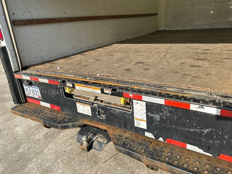 Light Duty Box Truck-Light and Medium Duty Trucks-GMC-2023-Savana G33903-Middlefield-OH-132,365\n\t\tmiles-$ 28,750 - Image 10