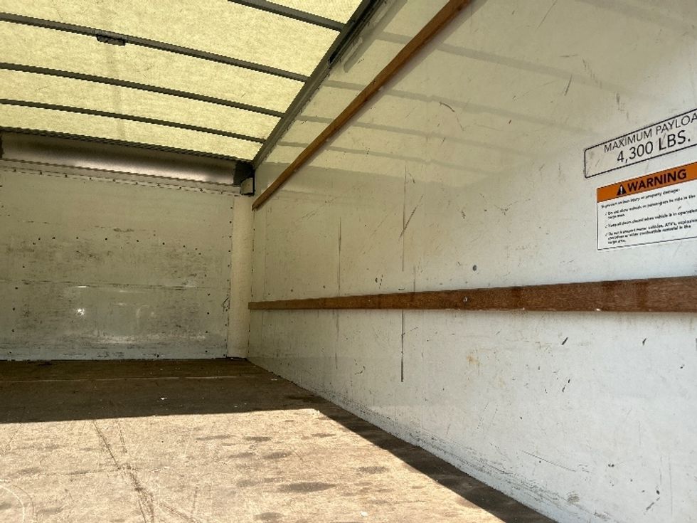 Light Duty Box Truck-Light and Medium Duty Trucks-GMC-2023-Savana G33903-Middlefield-OH-132,365\n\t\tmiles-$ 28,750 - Image 12