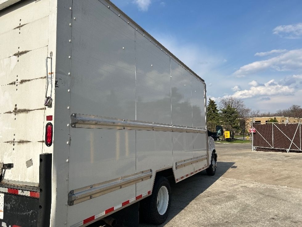 Light Duty Box Truck-Light and Medium Duty Trucks-GMC-2023-Savana G33903-Middlefield-OH-132,365\n\t\tmiles-$ 28,750 - Image 13