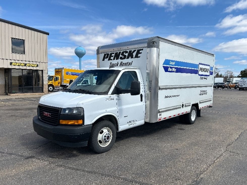 Light Duty Box Truck-Light and Medium Duty Trucks-GMC-2023-Savana G33903-Milwaukee-WI-86,334\n\t\tmiles-$ 37,000 - Image 3