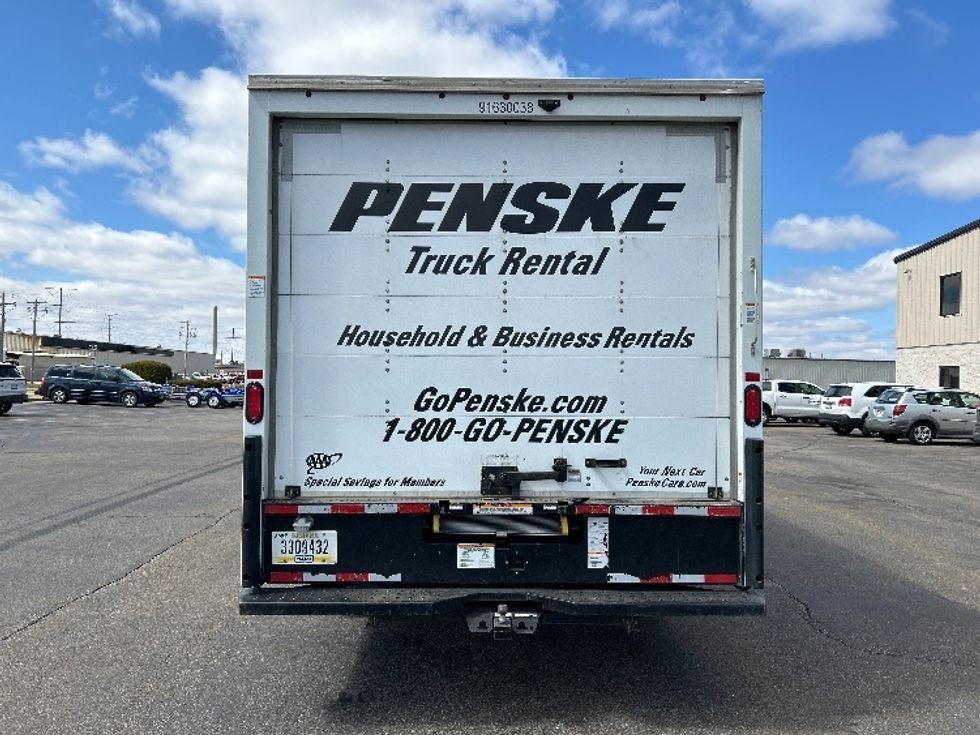 Light Duty Box Truck-Light and Medium Duty Trucks-GMC-2023-Savana G33903-Milwaukee-WI-86,334\n\t\tmiles-$ 37,000 - Image 7