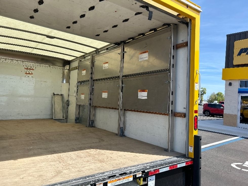 Light Duty Box Truck-Light and Medium Duty Trucks-GMC-2023-Savana G33903-Ocala-FL-54,642\n\t\tmiles-$ 40,250 - Image 12