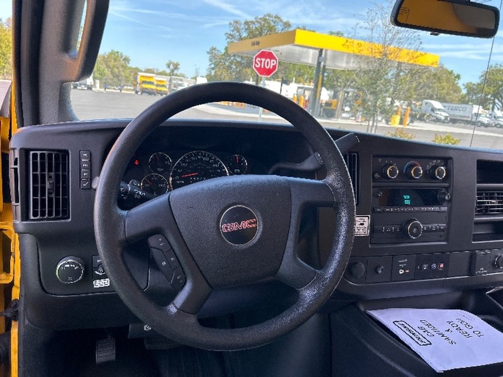 Light Duty Box Truck-Light and Medium Duty Trucks-GMC-2023-Savana G33903-Ocala-FL-54,642\n\t\tmiles-$ 40,250 - Image 18
