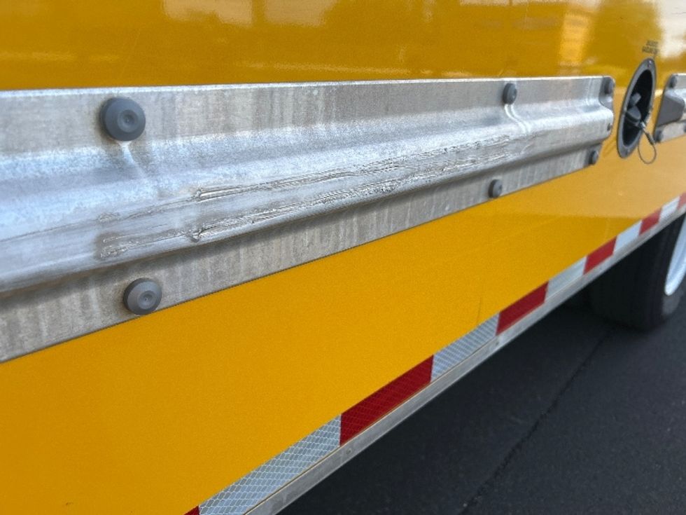 Light Duty Box Truck-Light and Medium Duty Trucks-GMC-2023-Savana G33903-Ocala-FL-54,642\n\t\tmiles-$ 40,250 - Image 25