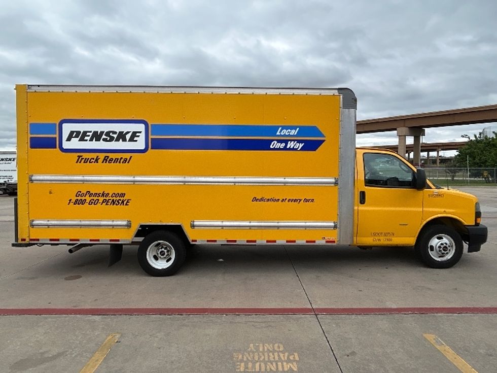 Light Duty Box Truck-Light and Medium Duty Trucks-GMC-2023-Savana G33903-Odessa-TX-157,344\n\t\tmiles-$ 19,750 - Image 15