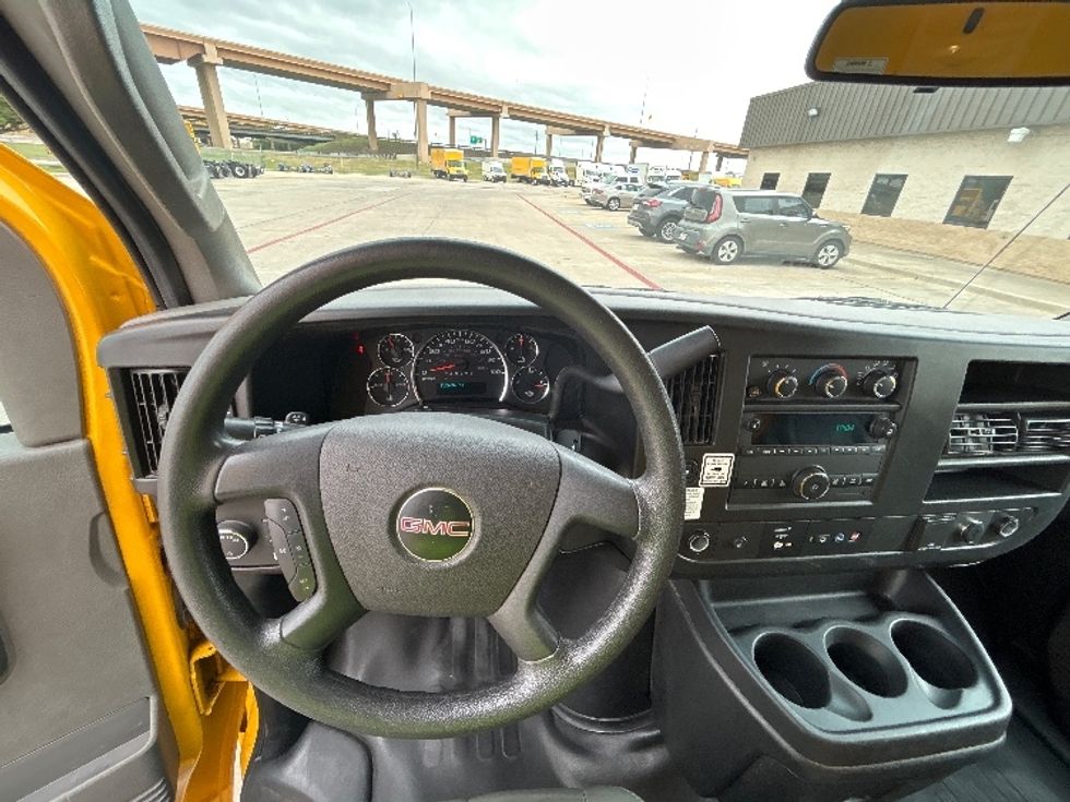 Light Duty Box Truck-Light and Medium Duty Trucks-GMC-2023-Savana G33903-Odessa-TX-157,344\n\t\tmiles-$ 19,750 - Image 17