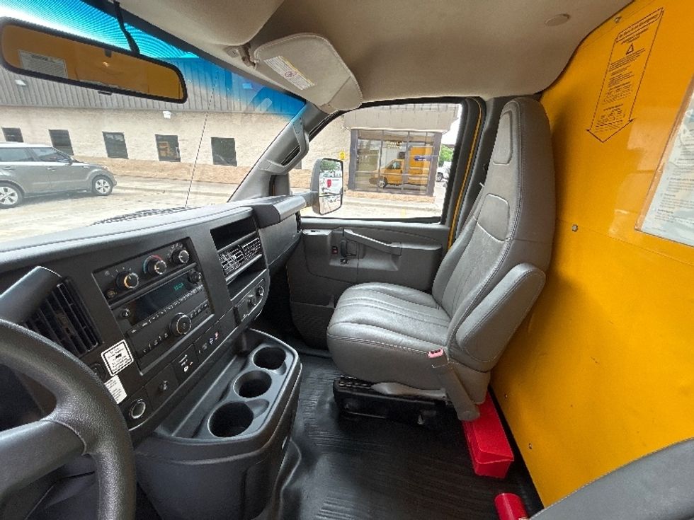 Light Duty Box Truck-Light and Medium Duty Trucks-GMC-2023-Savana G33903-Odessa-TX-157,344\n\t\tmiles-$ 19,750 - Image 19