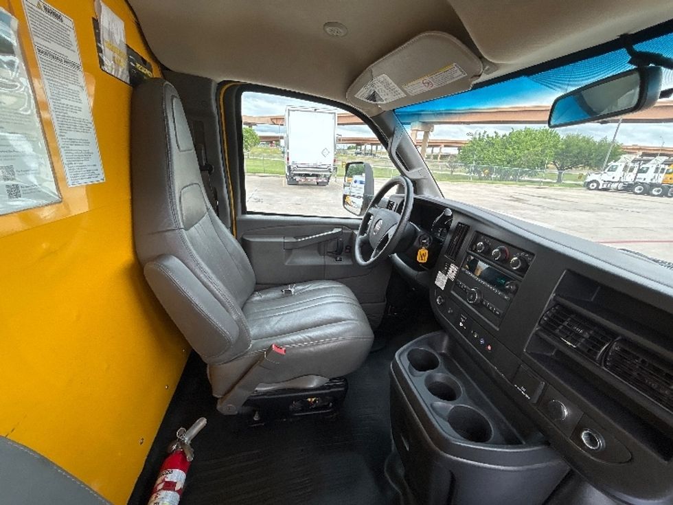 Light Duty Box Truck-Light and Medium Duty Trucks-GMC-2023-Savana G33903-Odessa-TX-157,344\n\t\tmiles-$ 19,750 - Image 22