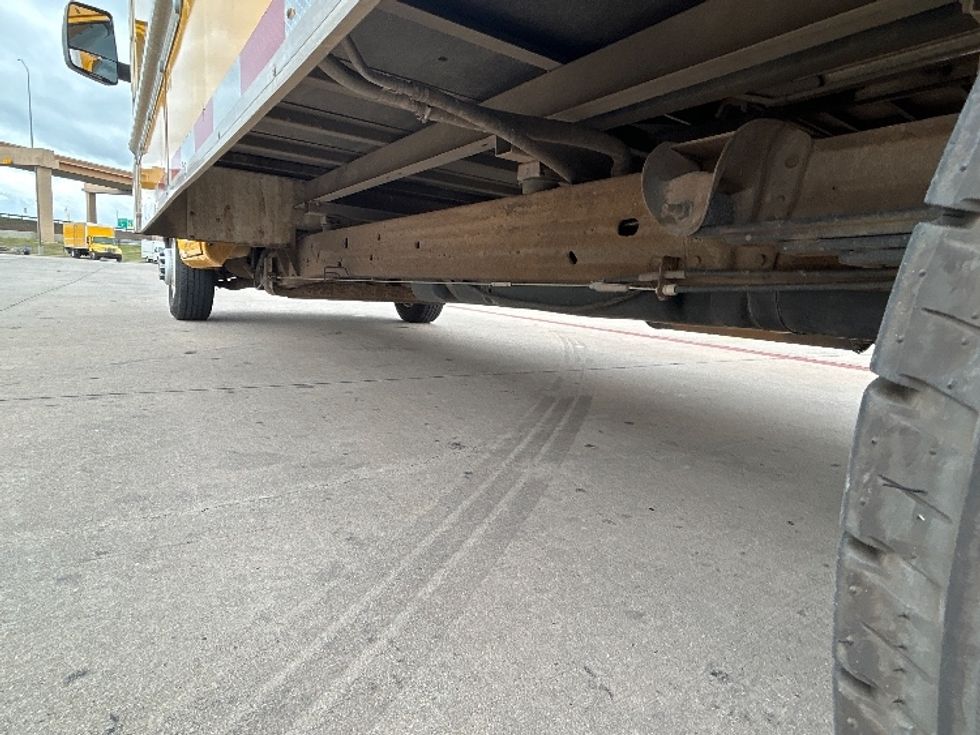 Light Duty Box Truck-Light and Medium Duty Trucks-GMC-2023-Savana G33903-Odessa-TX-157,344\n\t\tmiles-$ 19,750 - Image 5