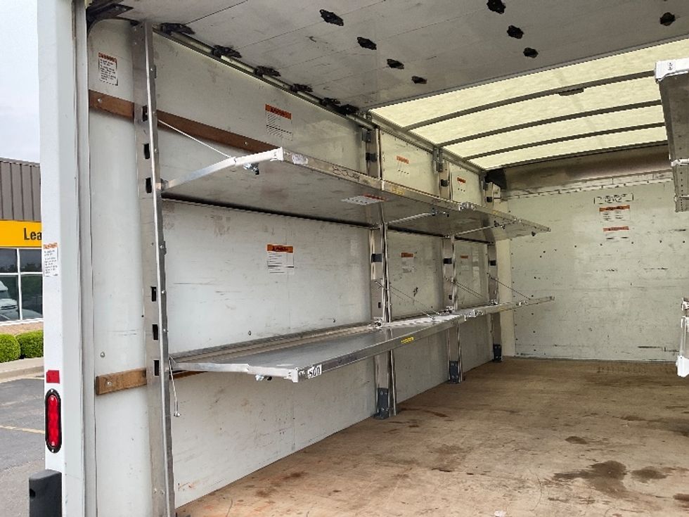 Light Duty Box Truck-Light and Medium Duty Trucks-GMC-2023-Savana G33903-Oklahoma City-OK-49,873\n\t\tmiles-$ 44,000 - Image 10