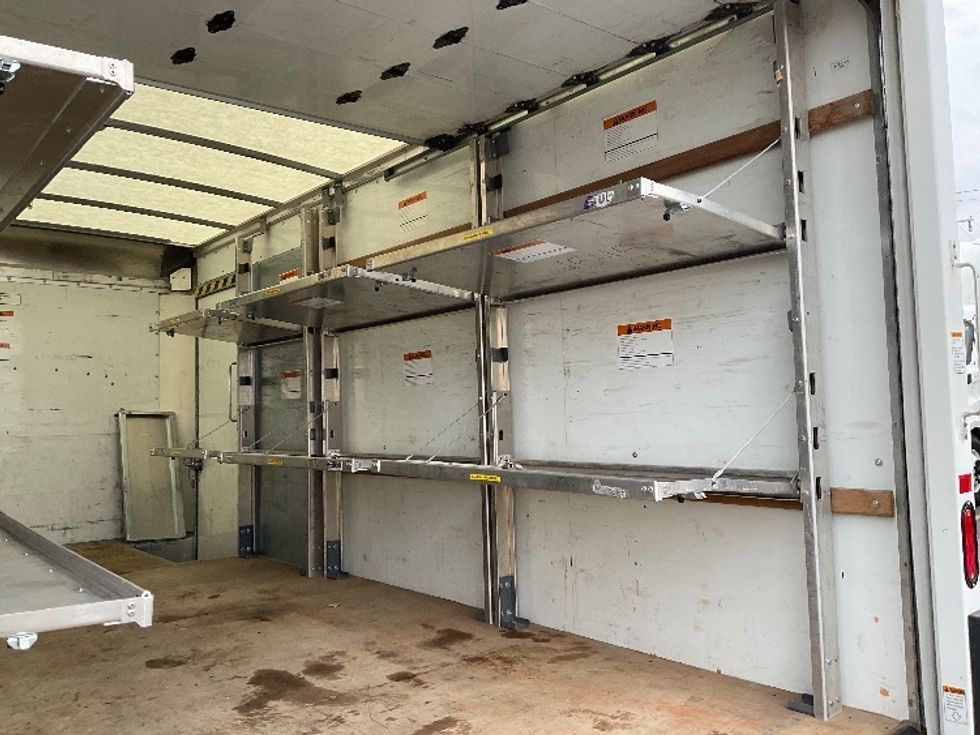 Light Duty Box Truck-Light and Medium Duty Trucks-GMC-2023-Savana G33903-Oklahoma City-OK-49,873\n\t\tmiles-$ 44,000 - Image 11