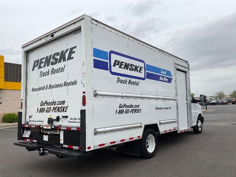 Light Duty Box Truck-Light and Medium Duty Trucks-GMC-2023-Savana G33903-Oklahoma City-OK-49,873\n\t\tmiles-$ 44,000 - Image 12