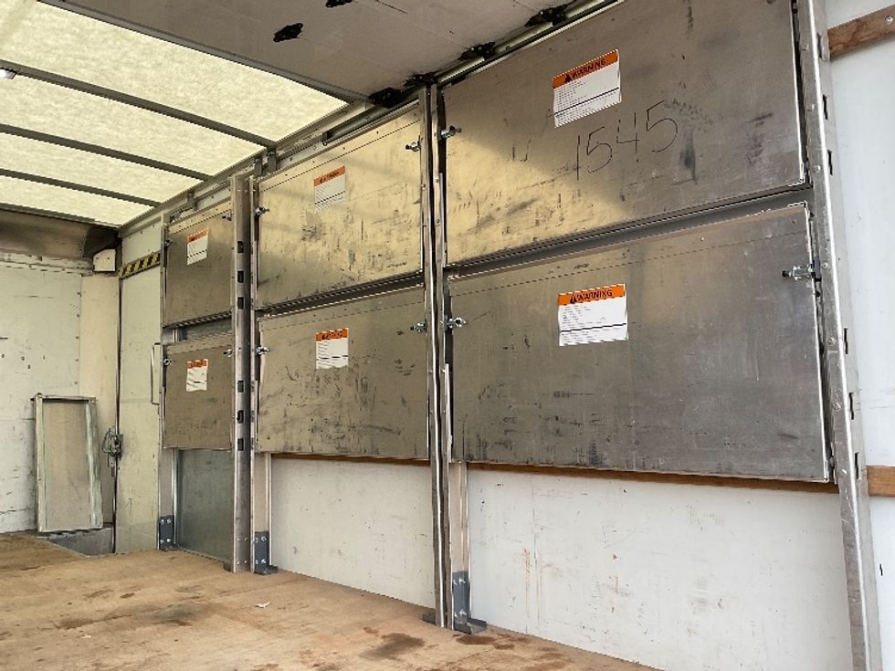 Light Duty Box Truck-Light and Medium Duty Trucks-GMC-2023-Savana G33903-Oklahoma City-OK-49,873\n\t\tmiles-$ 44,000 - Image 23