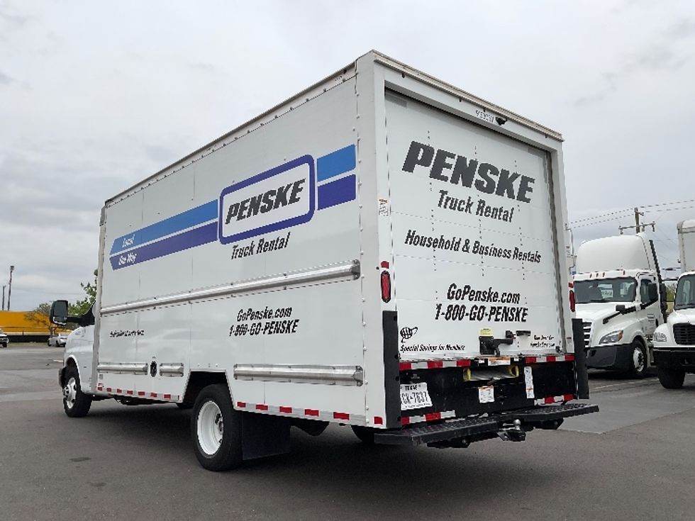 Light Duty Box Truck-Light and Medium Duty Trucks-GMC-2023-Savana G33903-Oklahoma City-OK-49,873\n\t\tmiles-$ 44,000 - Image 5