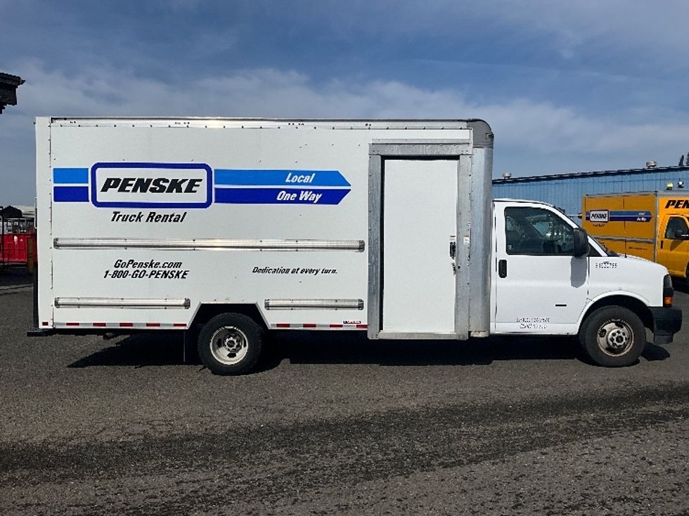 Light Duty Box Truck-Light and Medium Duty Trucks-GMC-2023-Savana G33903-Pasco-WA-56,739\n\t\tmiles-$ 41,000 - Image 15
