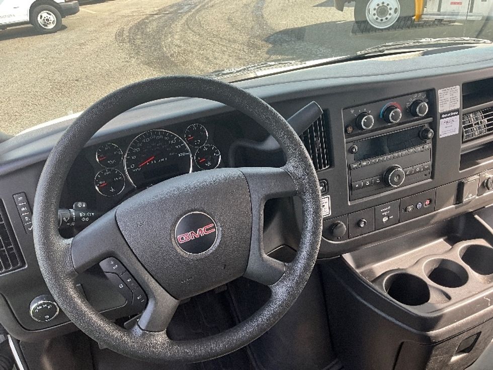 Light Duty Box Truck-Light and Medium Duty Trucks-GMC-2023-Savana G33903-Pasco-WA-56,739\n\t\tmiles-$ 41,000 - Image 18