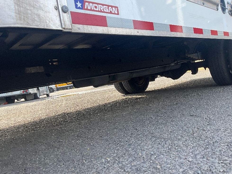 Light Duty Box Truck-Light and Medium Duty Trucks-GMC-2023-Savana G33903-Pasco-WA-56,739\n\t\tmiles-$ 41,000 - Image 5