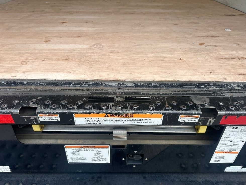 Light Duty Box Truck-Light and Medium Duty Trucks-GMC-2023-Savana G33903-Pensacola-FL-153,970\n\t\tmiles-$ 22,000 - Image 10