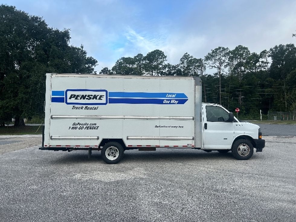 Light Duty Box Truck-Light and Medium Duty Trucks-GMC-2023-Savana G33903-Pensacola-FL-153,970\n\t\tmiles-$ 22,000 - Image 15