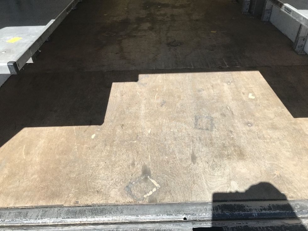 Light Duty Box Truck-Light and Medium Duty Trucks-GMC-2023-Savana G33903-Phoenix-AZ-28,988\n\t\tmiles-$ 37,500 - Image 10