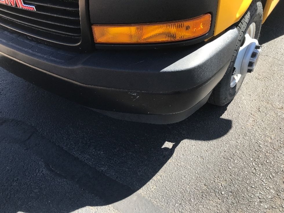 Light Duty Box Truck-Light and Medium Duty Trucks-GMC-2023-Savana G33903-Phoenix-AZ-28,988\n\t\tmiles-$ 37,500 - Image 27