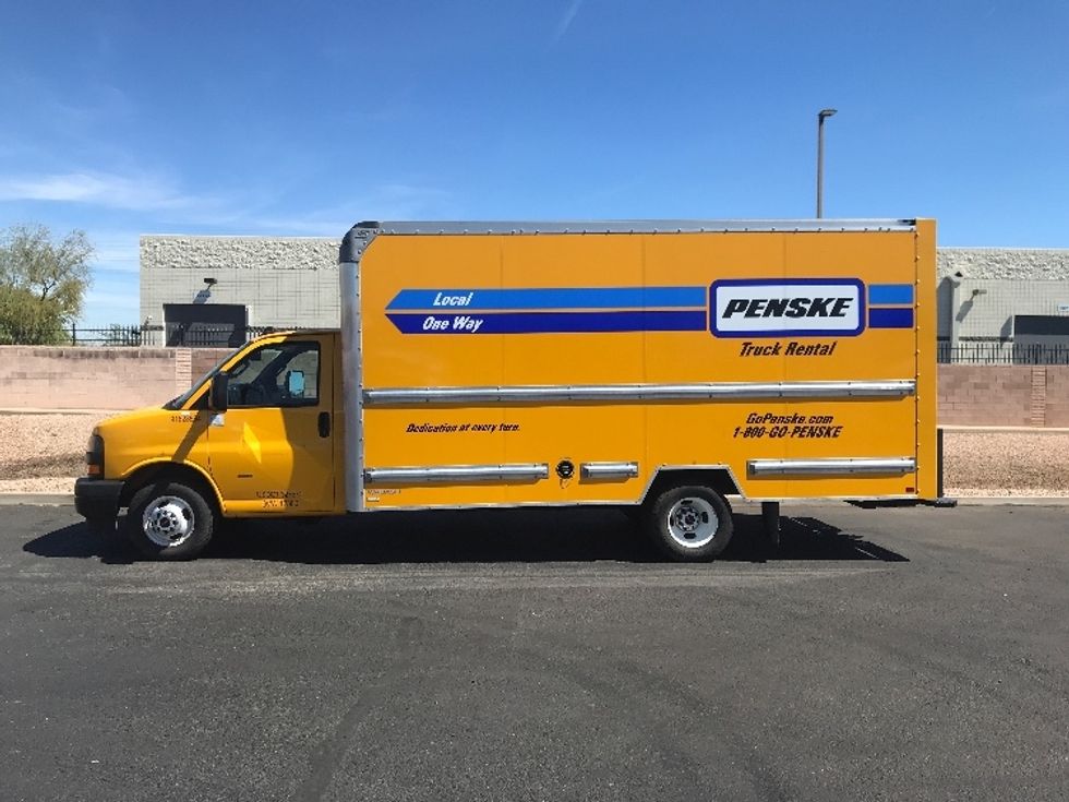 Light Duty Box Truck-Light and Medium Duty Trucks-GMC-2023-Savana G33903-Phoenix-AZ-28,988\n\t\tmiles-$ 37,500 - Image 4