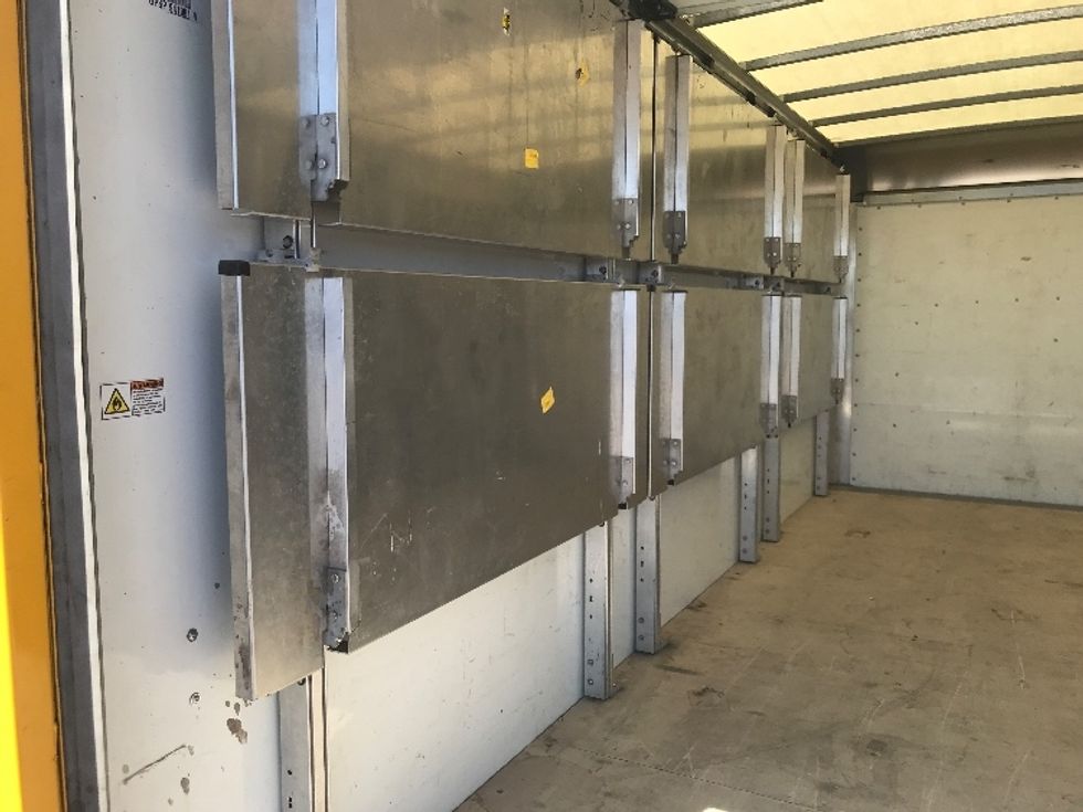 Light Duty Box Truck-Light and Medium Duty Trucks-GMC-2023-Savana G33903-Phoenix-AZ-37,858\n\t\tmiles-$ 36,500 - Image 11