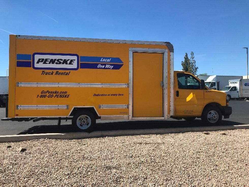 Light Duty Box Truck-Light and Medium Duty Trucks-GMC-2023-Savana G33903-Phoenix-AZ-37,858\n\t\tmiles-$ 36,500 - Image 15