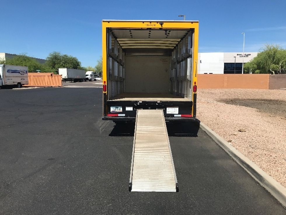 Light Duty Box Truck-Light and Medium Duty Trucks-GMC-2023-Savana G33903-Phoenix-AZ-37,858\n\t\tmiles-$ 36,500 - Image 9