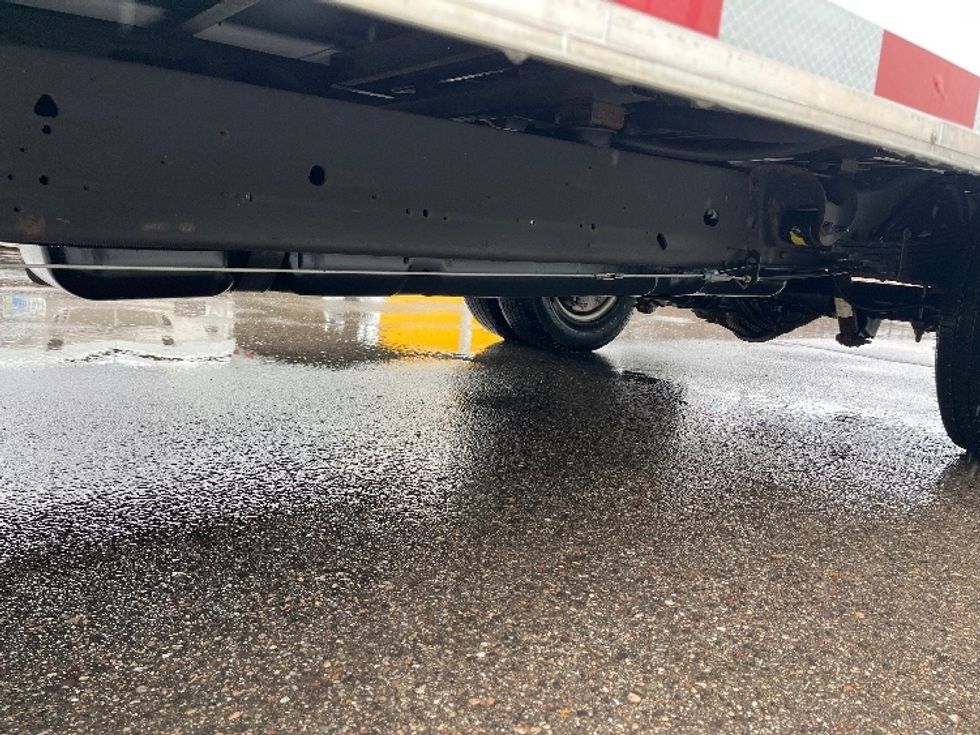 Light Duty Box Truck-Light and Medium Duty Trucks-GMC-2023-Savana G33903-Romulus-MI-101,956\n\t\tmiles-$ 32,500 - Image 5