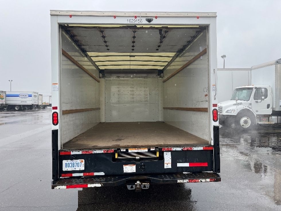 Light Duty Box Truck-Light and Medium Duty Trucks-GMC-2023-Savana G33903-Romulus-MI-101,956\n\t\tmiles-$ 32,500 - Image 8