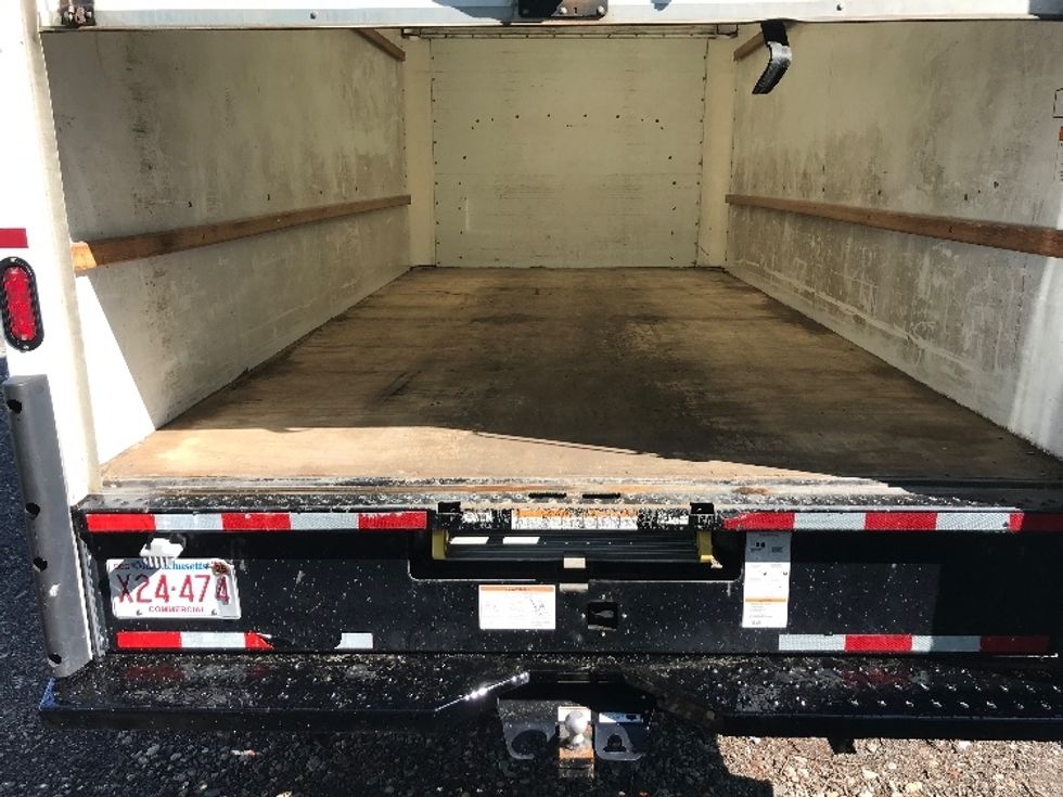 Light Duty Box Truck-Light and Medium Duty Trucks-GMC-2023-Savana G33903-Springfield-MA-73,444\n\t\tmiles-$ 35,000 - Image 10