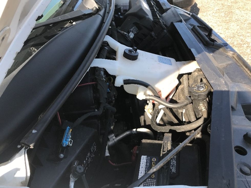 Light Duty Box Truck-Light and Medium Duty Trucks-GMC-2023-Savana G33903-Springfield-MA-73,444\n\t\tmiles-$ 35,000 - Image 23