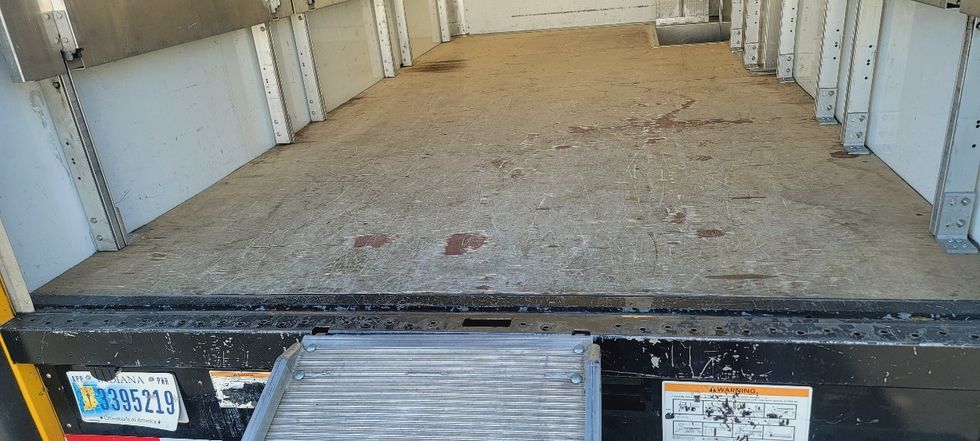 Light Duty Box Truck-Light and Medium Duty Trucks-GMC-2023-Savana G33903-Torrance-CA-36,373\n\t\tmiles-$ 46,000 - Image 10