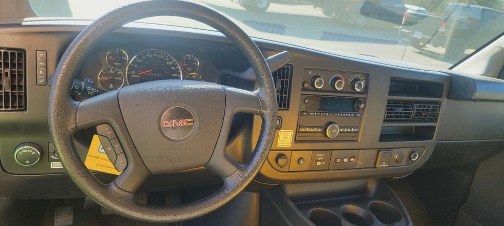 Light Duty Box Truck-Light and Medium Duty Trucks-GMC-2023-Savana G33903-Torrance-CA-36,373\n\t\tmiles-$ 46,000 - Image 18