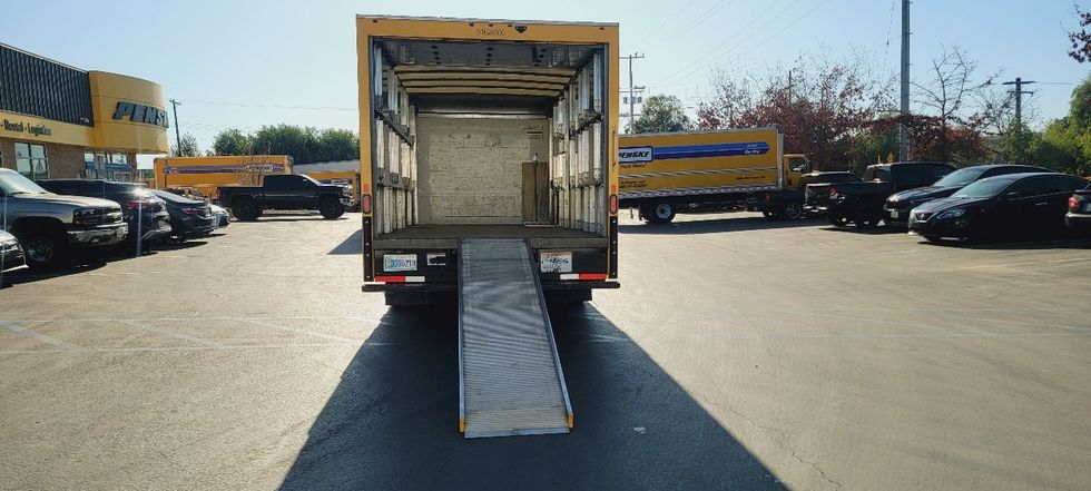 Light Duty Box Truck-Light and Medium Duty Trucks-GMC-2023-Savana G33903-Torrance-CA-36,373\n\t\tmiles-$ 46,000 - Image 9