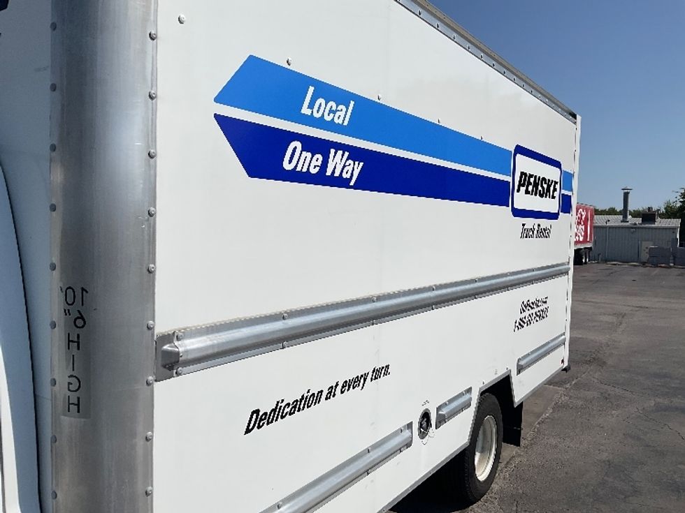 Light Duty Box Truck-Light and Medium Duty Trucks-GMC-2023-Savana G33903-Tulsa-OK-104,333\n\t\tmiles-$ 32,000 - Image 25