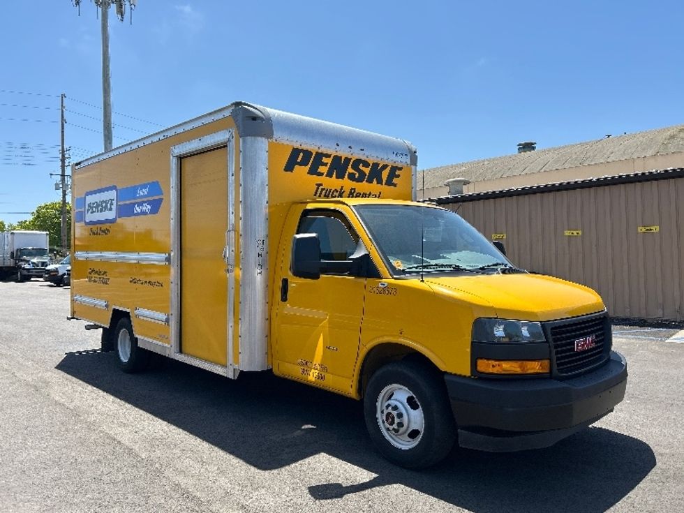 Light Duty Box Truck-Light and Medium Duty Trucks-GMC-2023-Savana G33903-Ventura-CA-31,631\n\t\tmiles-$ 43,500 - Image 1