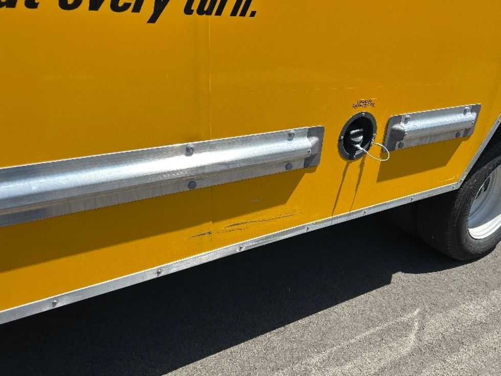 Light Duty Box Truck-Light and Medium Duty Trucks-GMC-2023-Savana G33903-Ventura-CA-31,631\n\t\tmiles-$ 43,500 - Image 22