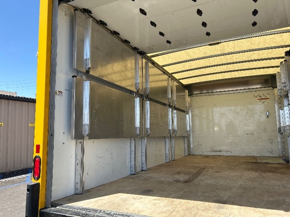 Light Duty Box Truck-Light and Medium Duty Trucks-GMC-2023-Savana G33903-Ventura-CA-31,631\n\t\tmiles-$ 43,500 - Image 7