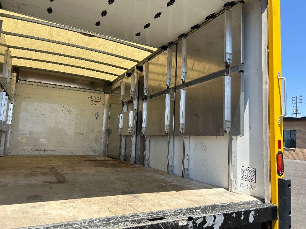 Light Duty Box Truck-Light and Medium Duty Trucks-GMC-2023-Savana G33903-Ventura-CA-31,631\n\t\tmiles-$ 43,500 - Image 8