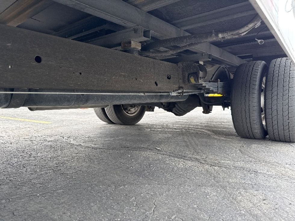 Light Duty Box Truck-Light and Medium Duty Trucks-GMC-2023-Savana G33903-West Valley City-UT-32,696\n\t\tmiles-$ 50,500 - Image 5